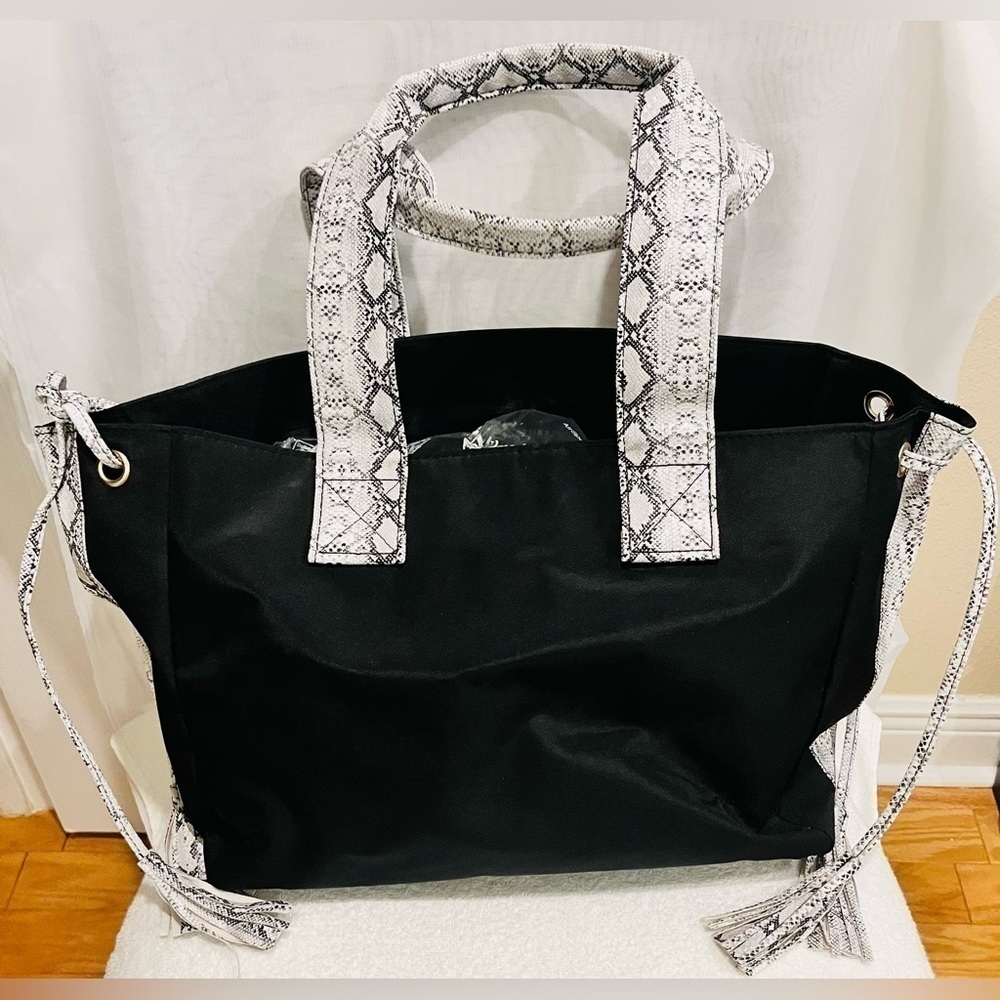 Black/white canvas tote bag Signature club A - Picture 6 of 6